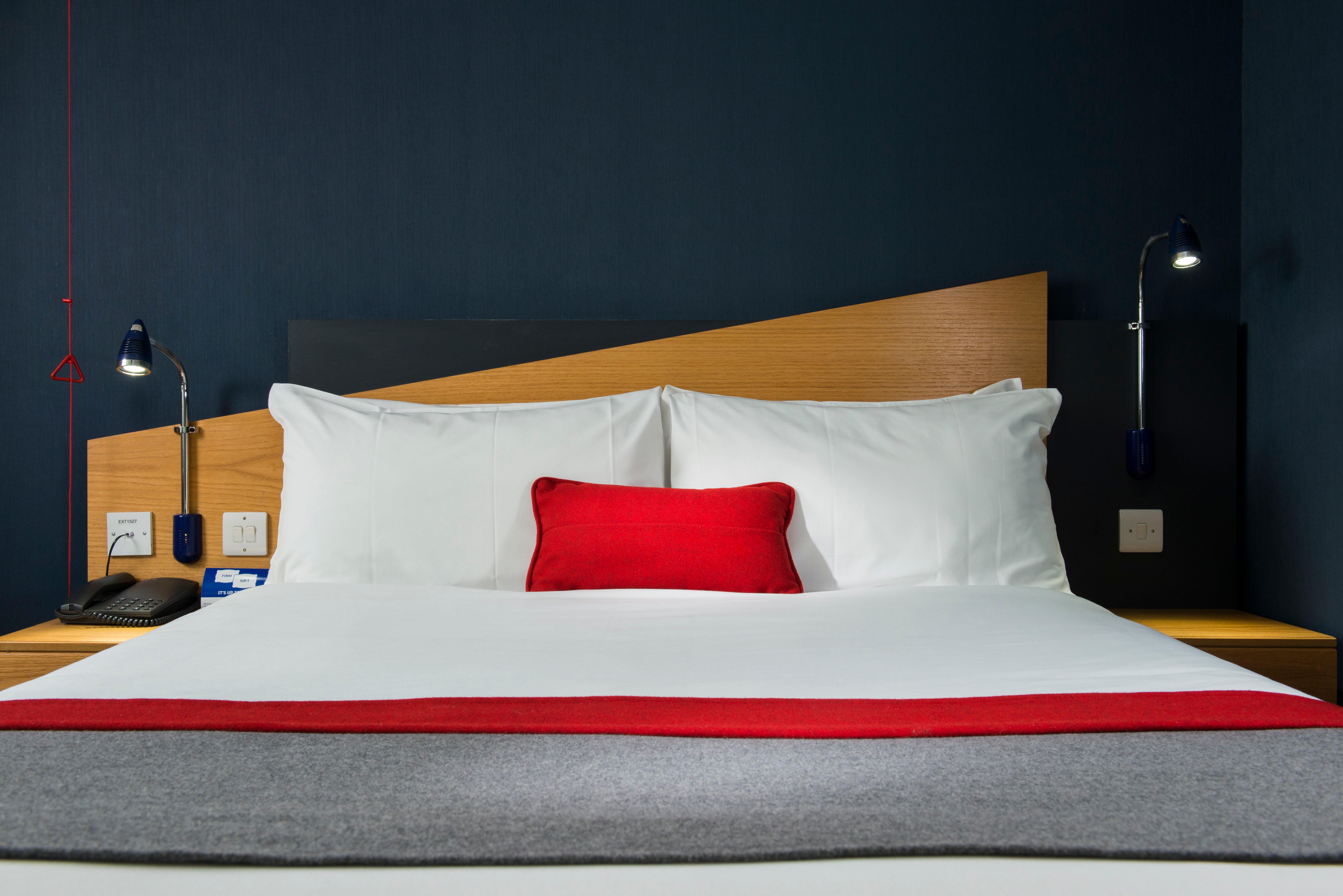 Holiday Inn Express Taunton East By Ihg Εξωτερικό φωτογραφία