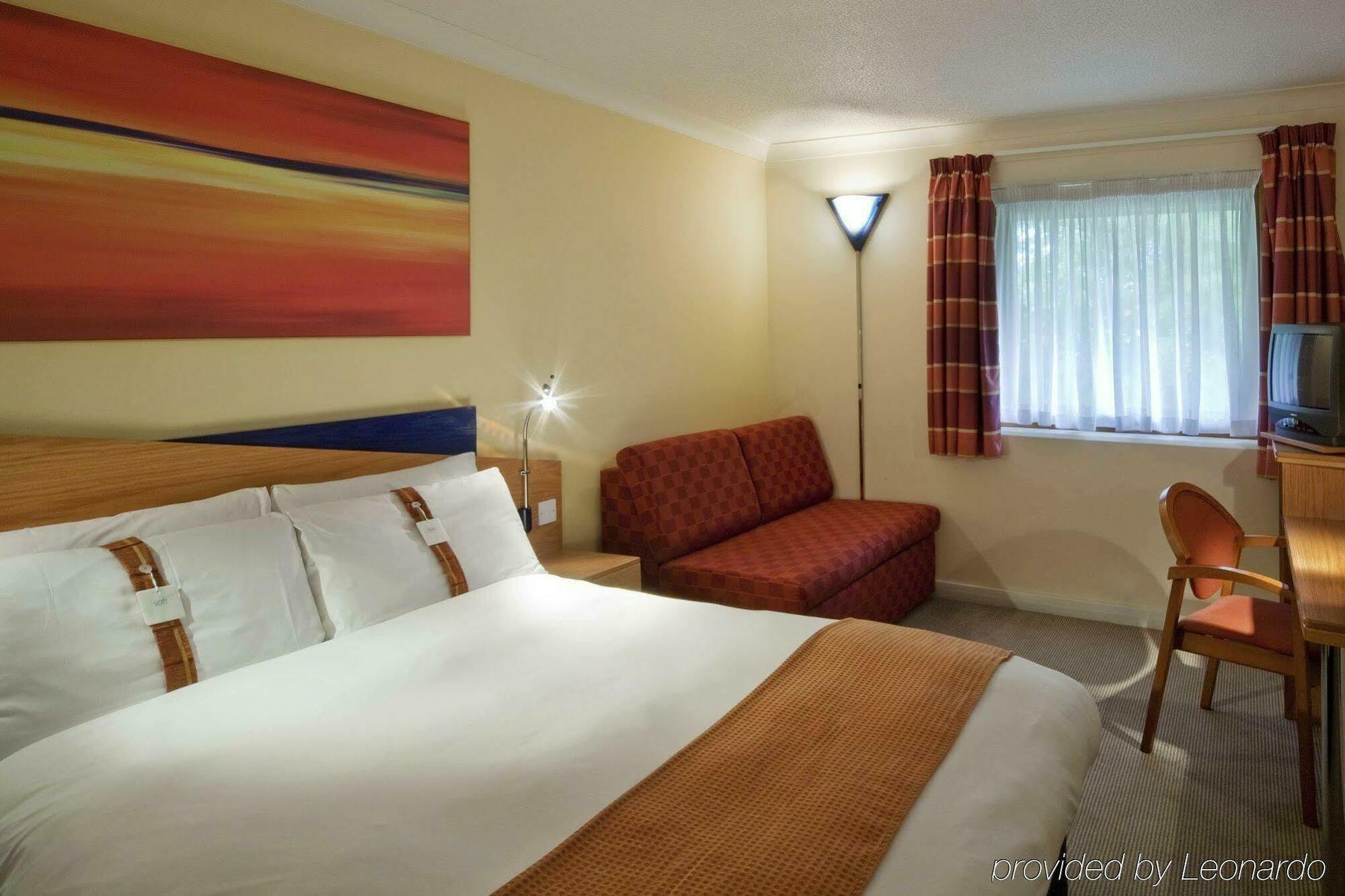 Holiday Inn Express Taunton East By Ihg Εξωτερικό φωτογραφία